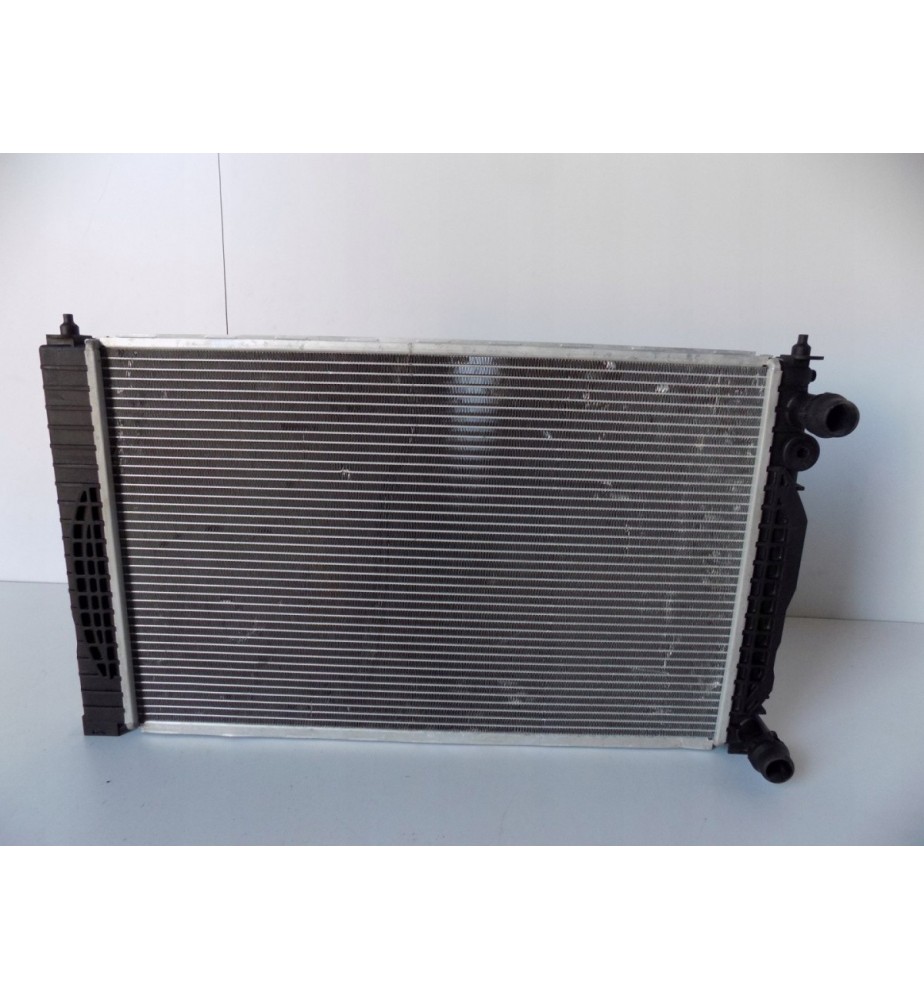Audi A4 8D0 Wasserkühler –...