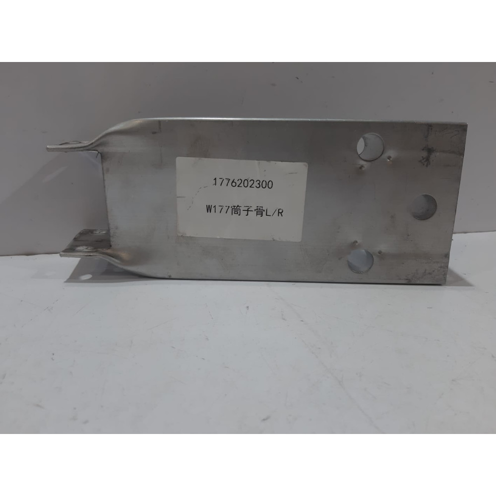 Mercedes A W177 Knautschzone – 13315