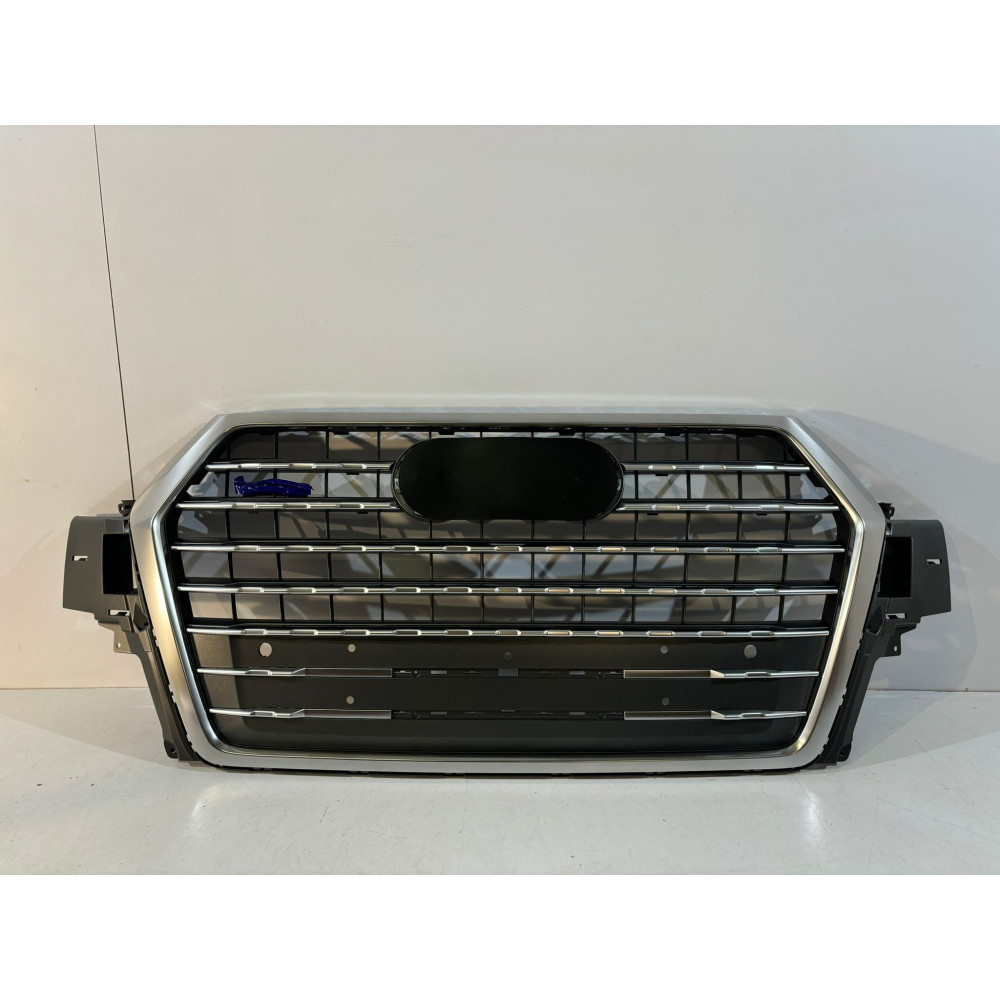 AUDI Q7 4M Frontgrill /...