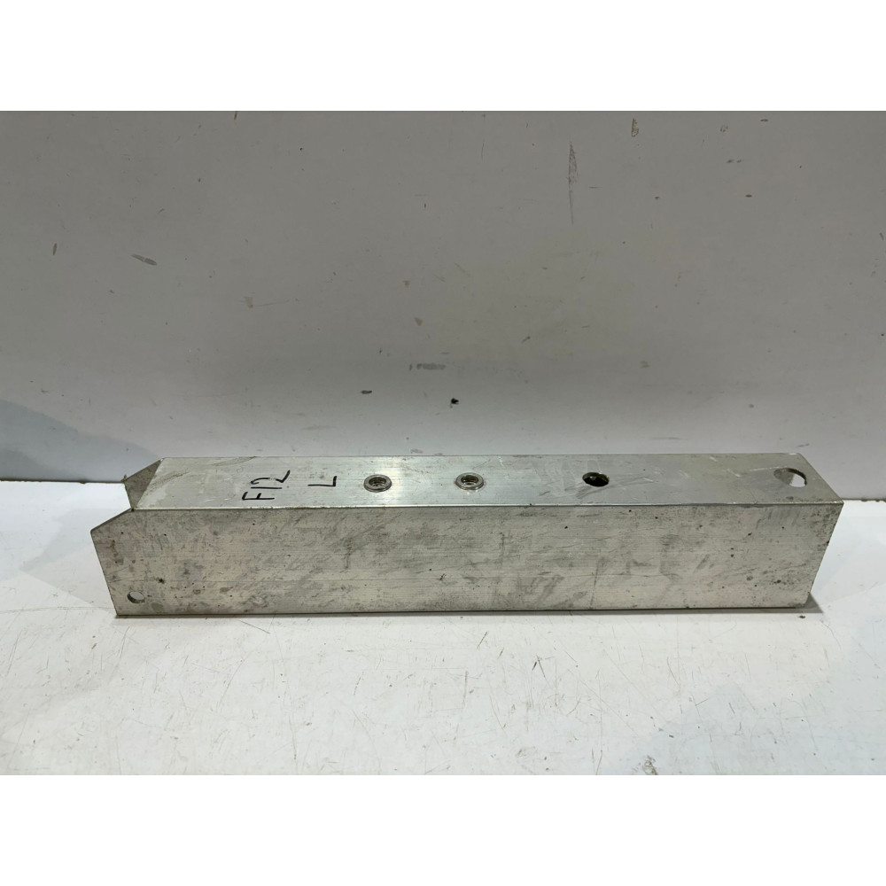 BMW 6 F06 F12 Unterer Knautschbereich links – 16093