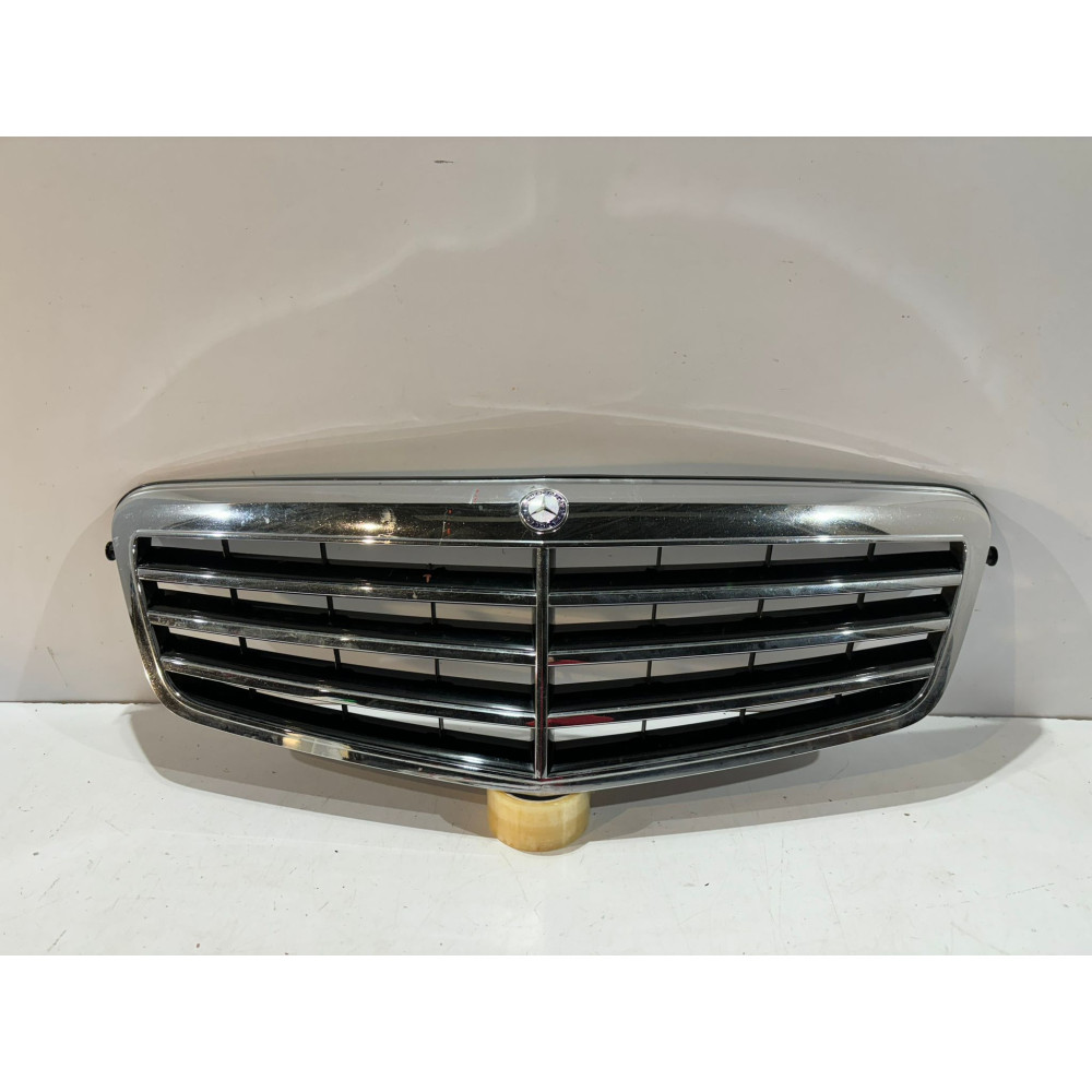 MERCEDES E W212 Kühlergrill...