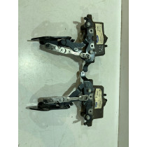 MERCEDES W204 W212 Motorhaubenscharniere, Bolzen, rechts – 2935