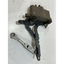 MERCEDES W204 W212 Motorhaubenscharniere, Bolzen, rechts – 2935