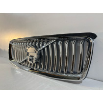 VOLVO XC90 20–24 Kühlergrill / Kühlergrillblende – 17755
