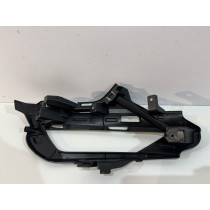 VOLVO XC60 22 – Halogen-Halterung links – 17961