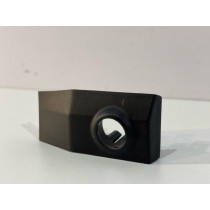 VOLVO XC60 18 – Halterung für PDC-Sensor links – 17831
