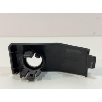 VOLVO XC60 18 – Halterung für PDC-Sensor links – 17831