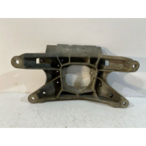 AUDI A4 B8 A5 8T Getriebehalterung – 16917
