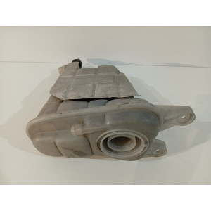 AUDI A4 A5 Q5 Ausgleichsbehälter 8K0121405F – 0711