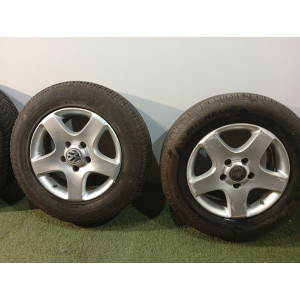 Volkswagen Touareg 7L Winterräder 245/65/R17 5X130 – 2722