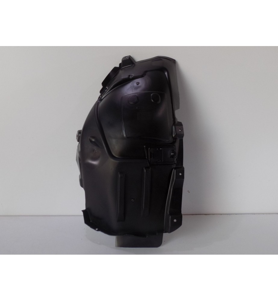 Mercedes W213 Radhaus vorne links – 3003