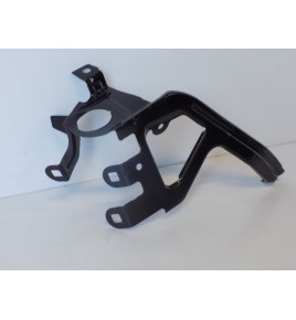 BMW 5er F10 / F11 Kotflügelhalterung rechts – 4302