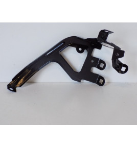 BMW 5er F10 / F11 Kotflügelhalterung rechts – 4302