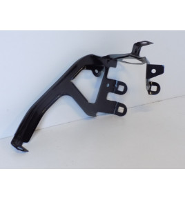 BMW 5er F10 / F11 Kotflügelhalterung rechts – 4302