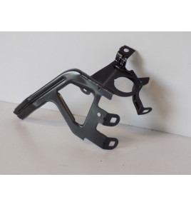 BMW 5er F10 / F11 Kotflügelhalterung links – 4303