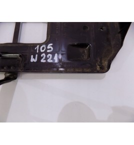 Mercedes S-Klasse W221 – Batteriehalterung.