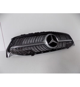 Mercedes CLA W118 Kühlergrill „Diamond“ – 4440