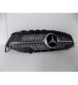 Mercedes-Benz CLA W118 Kühlergrill „Diamond“ – 4441