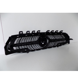 Mercedes-Benz CLA W118 Kühlergrill „Diamond“ – 4441