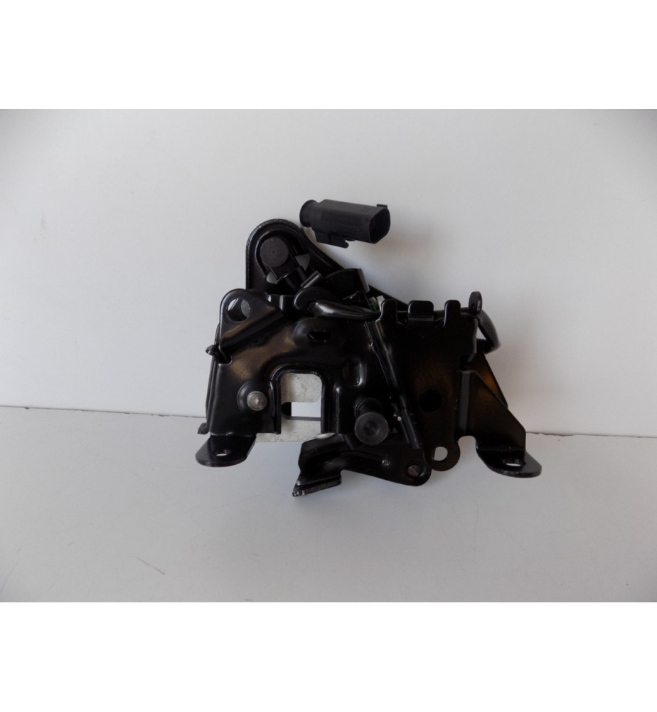 BMW 5 F10, 7 F01 – Motorhaubenverschluss L 4485