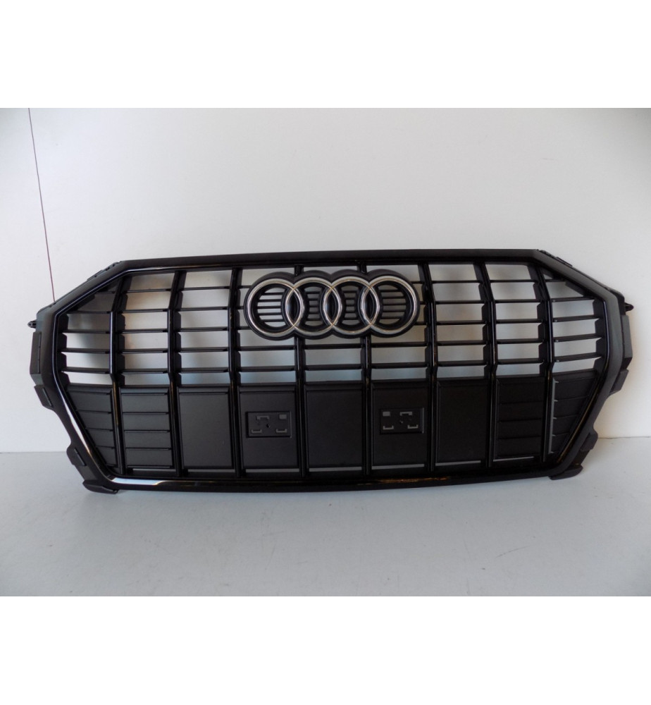 Audi Q3 A83 Kühlergrill /...