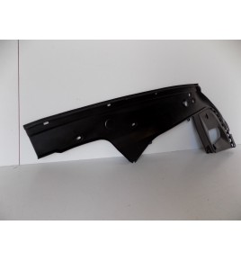 BMW 7 F01/F02 – Befestigung der Motorhaubendichtung L – 10917