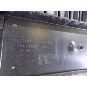 AUDI Q5 8R0 – Kühlergrill