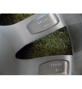 BMW 5 G30 G31 Leichtmetallfelge / Felge 18 Zoll 5X120 OE: 6874440 - 2581