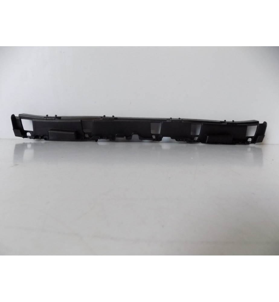 BMW 5er G30 / G31 – Querstrebenabdeckung – 11985