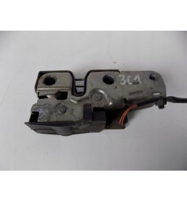 VW Passat B6 – Motorhaubenverschluss – 2212