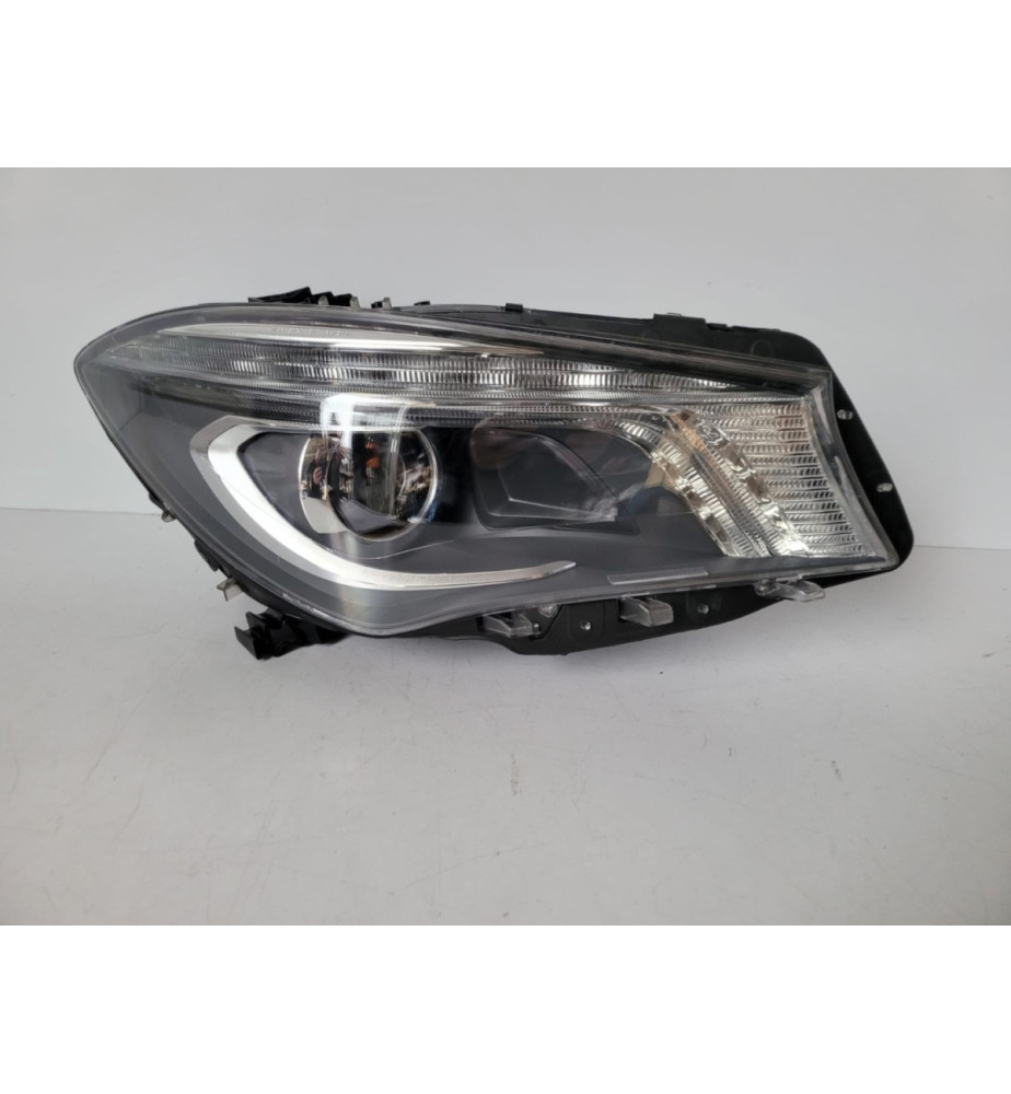 Mercedes CLA W117 Xenon-Scheinwerfer rechts – 12642