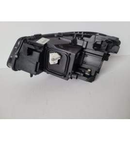 Mercedes CLA W117 Xenon-Scheinwerfer rechts – 12642