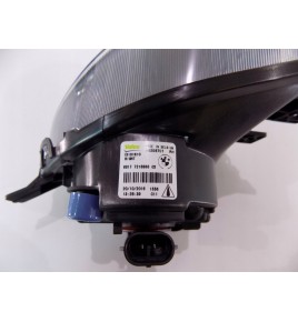 BMW 5er F10/F11 – Halogenscheinwerfer rechts vor dem Lift