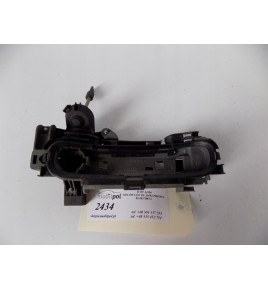 AUDI A4 B6 TÜRGRIFF-HALTERUNG VORNE LINKS – 2434
