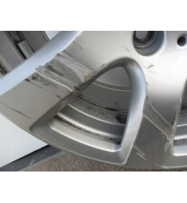 BMW 7 F01 F02 Leichtmetallfelge / Felge 17 Zoll 5x120 OE: 6777654 - 2607